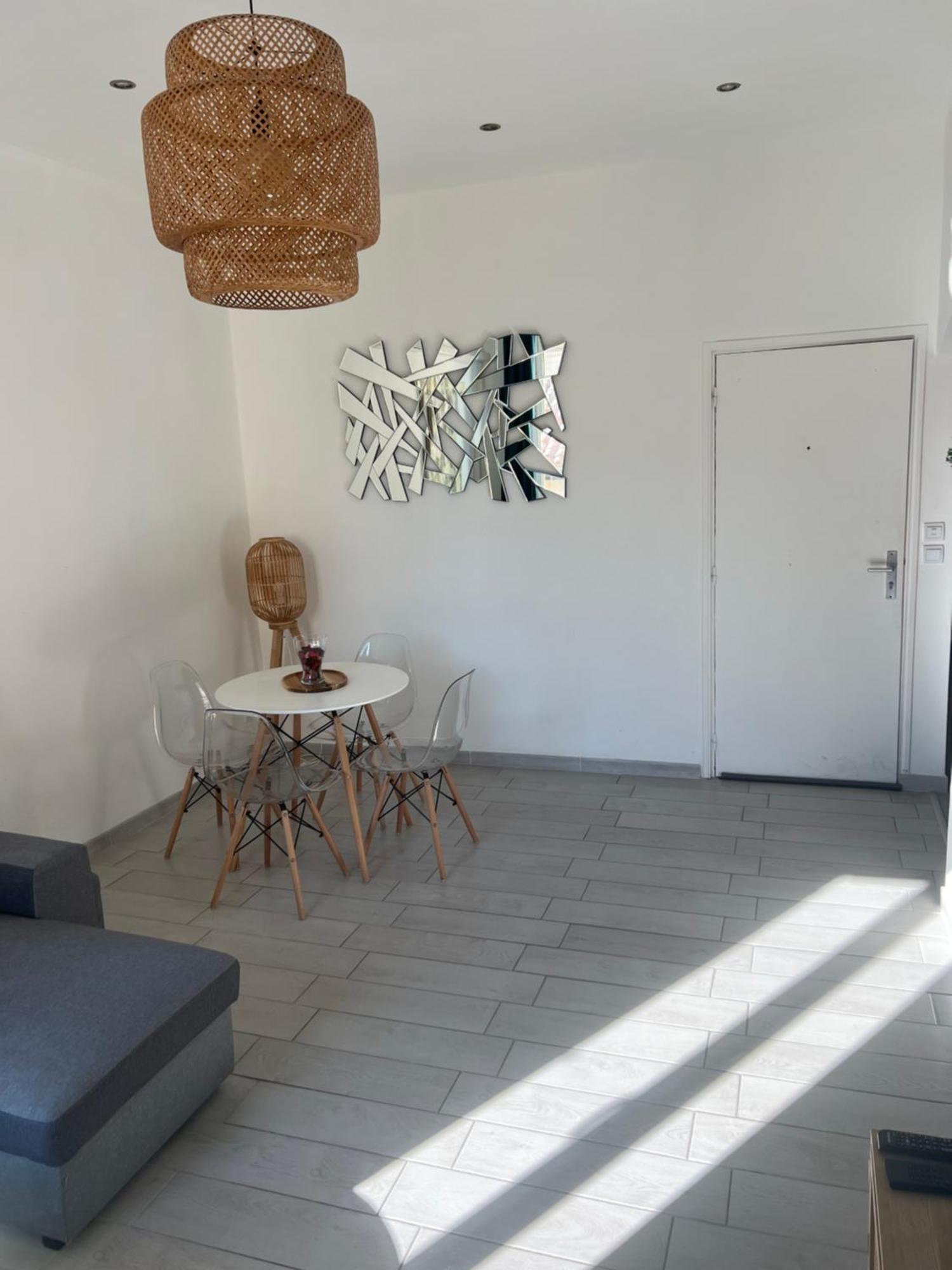 Appartement Grand T2 Climatise A 5 Min De La Gare St-Charles - Vieux Port à Marseille Extérieur photo