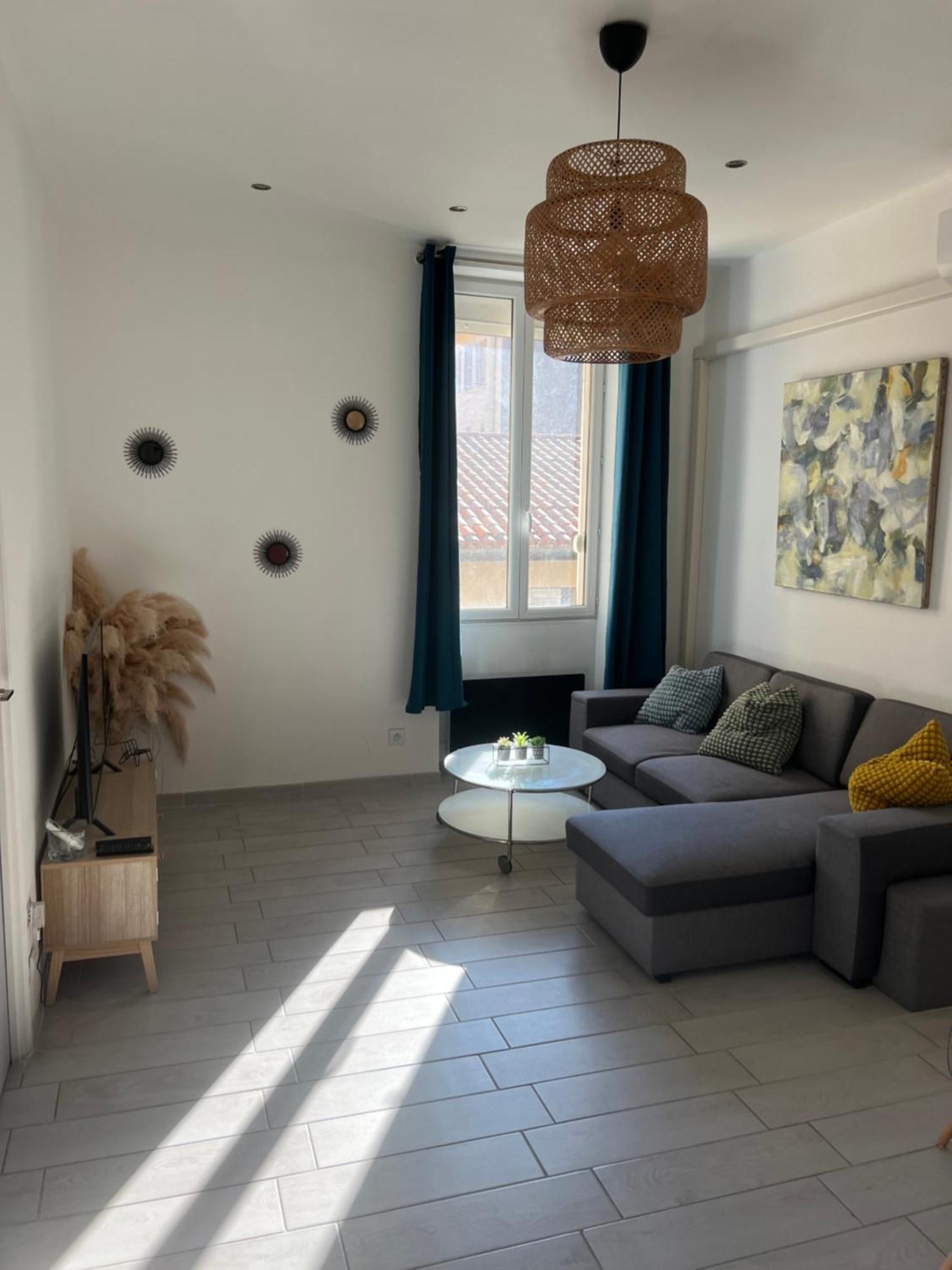 Appartement Grand T2 Climatise A 5 Min De La Gare St-Charles - Vieux Port à Marseille Extérieur photo